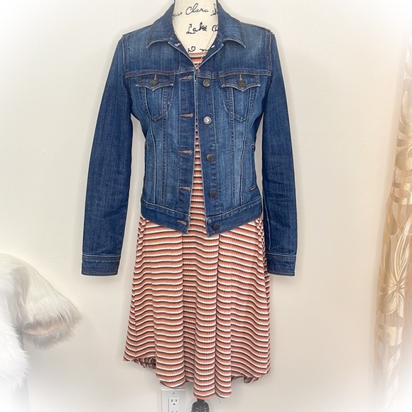 💕Beautiful Striped & Ribbed Lularoe Carly Dress💕 - Picture 10 of 14